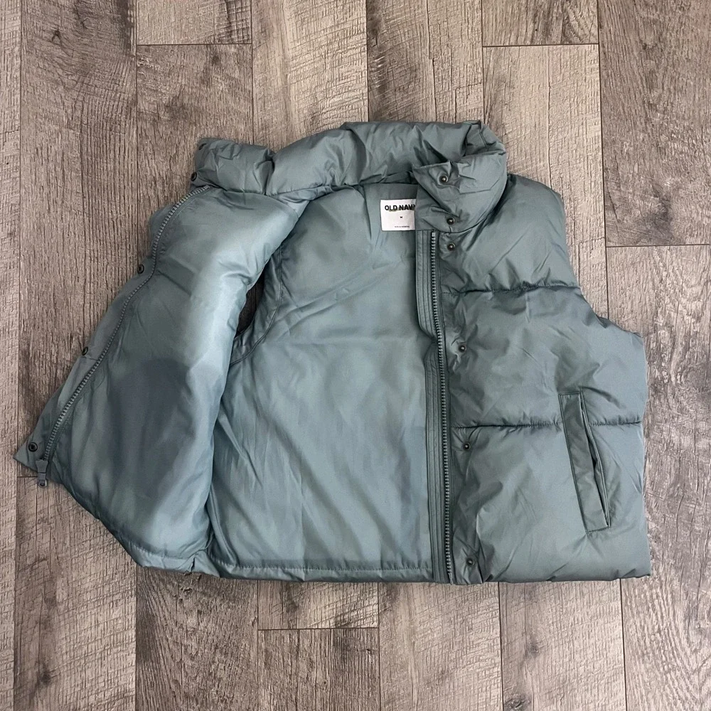 Old Navy Mens Large Puffer Vest Sage Green Funnel Neck Quilted Full Zip Snap